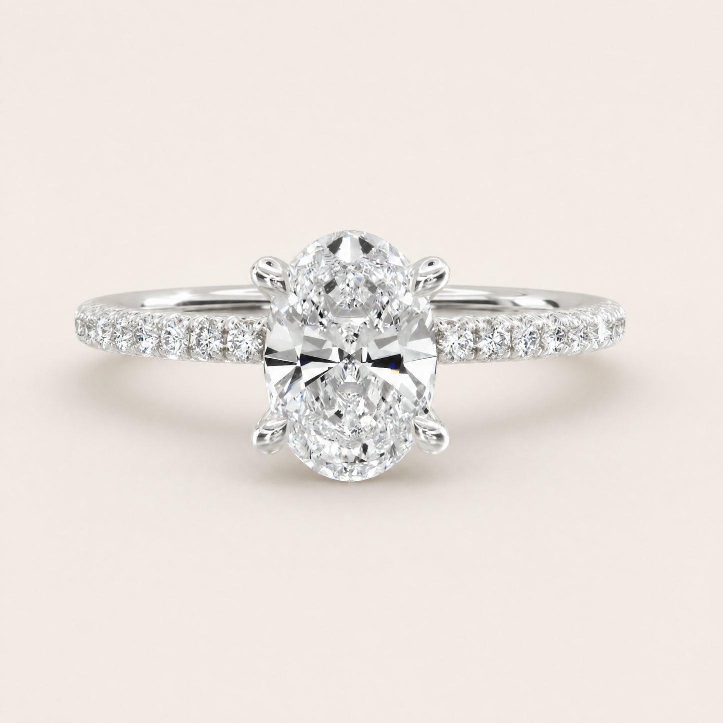 Montez French Pavé 4-Prong – oval